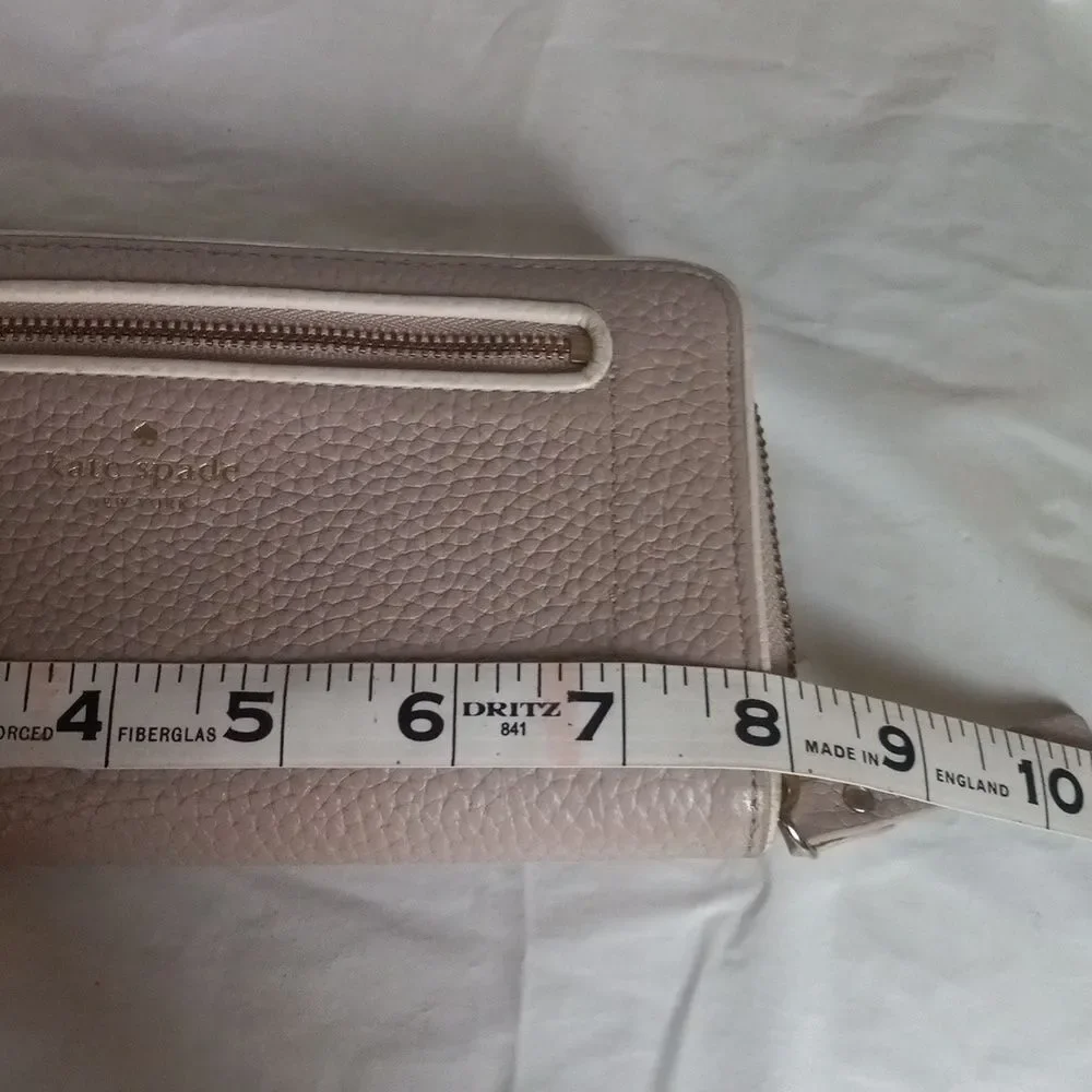 Kate Spade Pebble Leather Zippy Wallet
